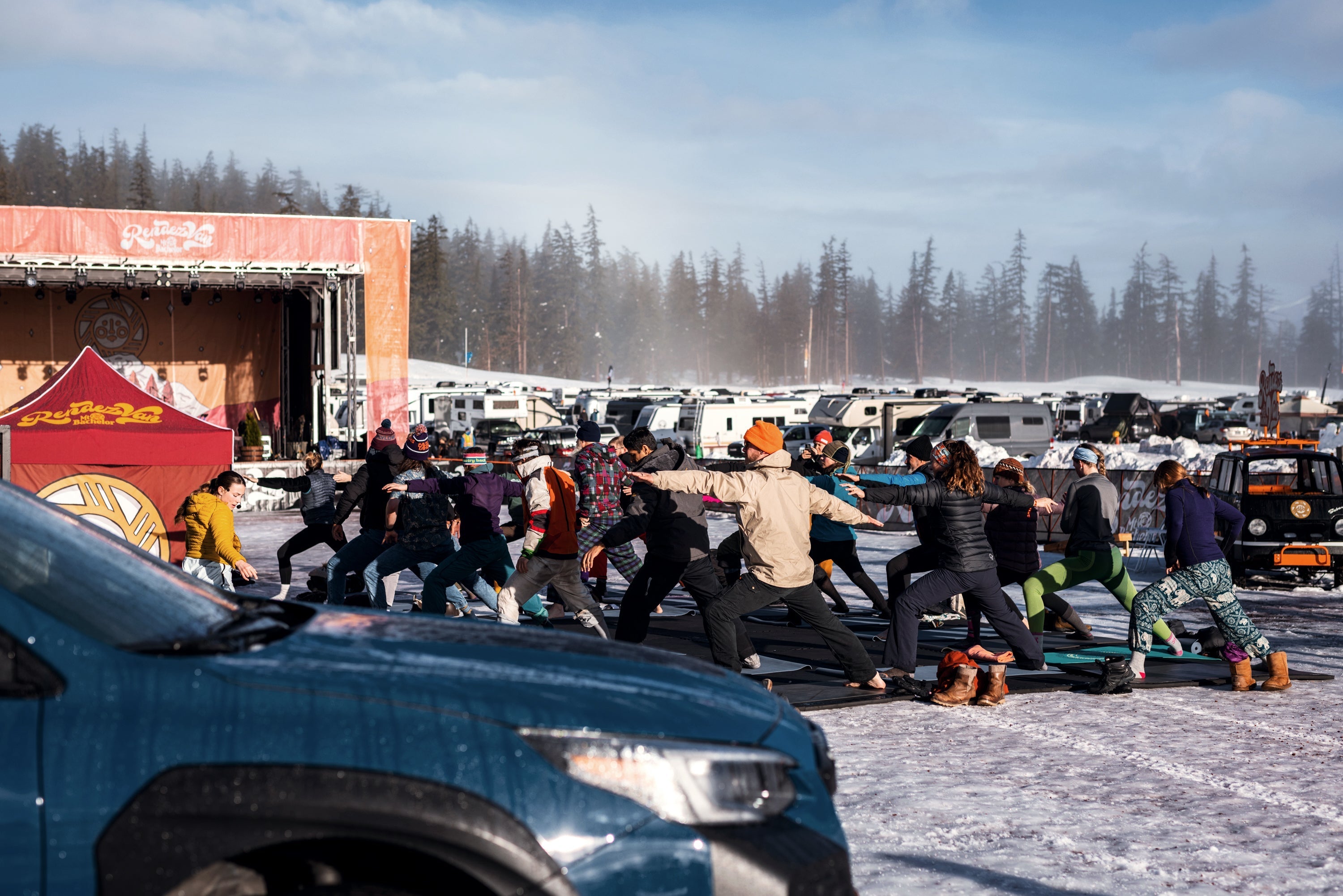 Warm-Up to Ward Off Knee Pain: Your Parking Lot Pre-Shred Routine