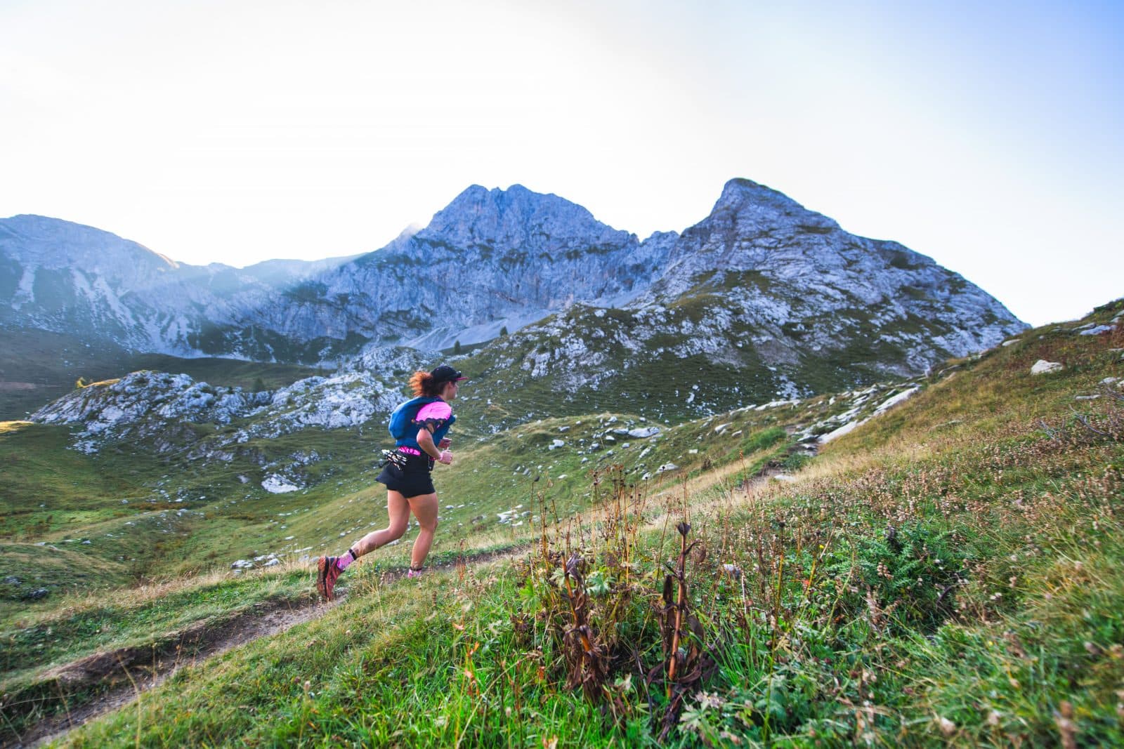 Woman running in the mountain 1027660